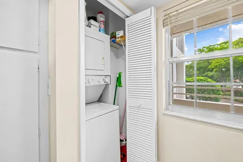 808 Cypress Boulevard Pompano Beach FL 33069