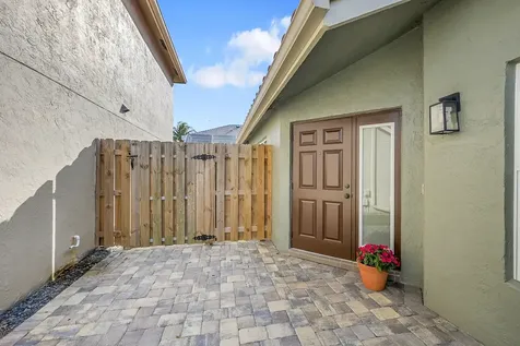 10216 Breezeway Place Boca Raton FL 33428