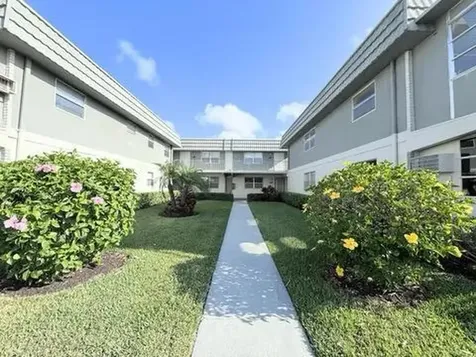 280 Flanders Delray Beach FL 33484