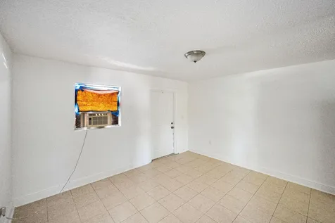2108 Avenue E Fort Pierce FL 34950