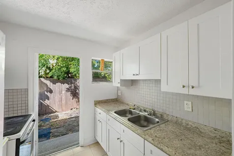 2108 Avenue E Fort Pierce FL 34950