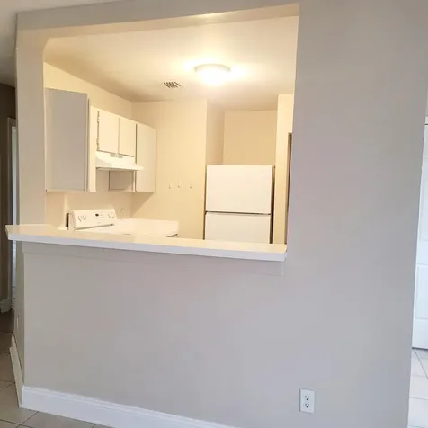 3421 NW 44th Street Oakland Park FL 33309