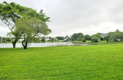 3421 NW 44th Street Oakland Park FL 33309