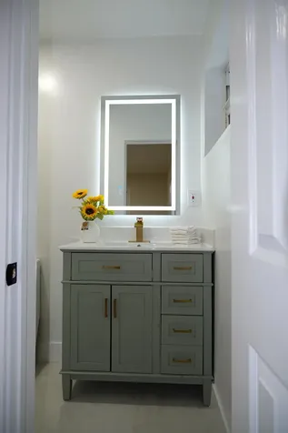 1084 Sw 4th Avenue Pompano Beach FL 33060