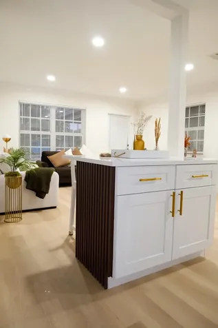 1084 Sw 4th Avenue Pompano Beach FL 33060