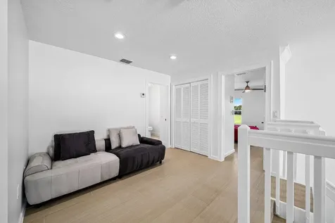 5855 NW 42nd Way Boca Raton FL 33496
