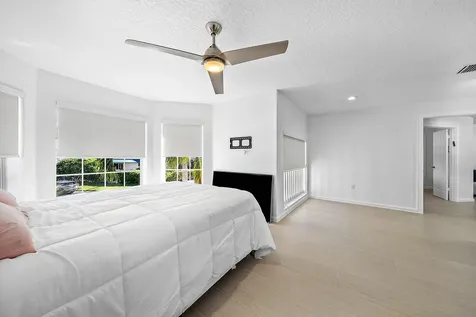 5855 NW 42nd Way Boca Raton FL 33496