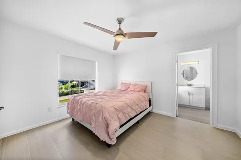 5855 NW 42nd Way Boca Raton FL 33496