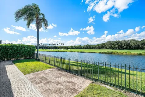 5855 NW 42nd Way Boca Raton FL 33496