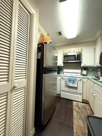 3930 Crystal Lake Drive Deerfield Beach FL 33064