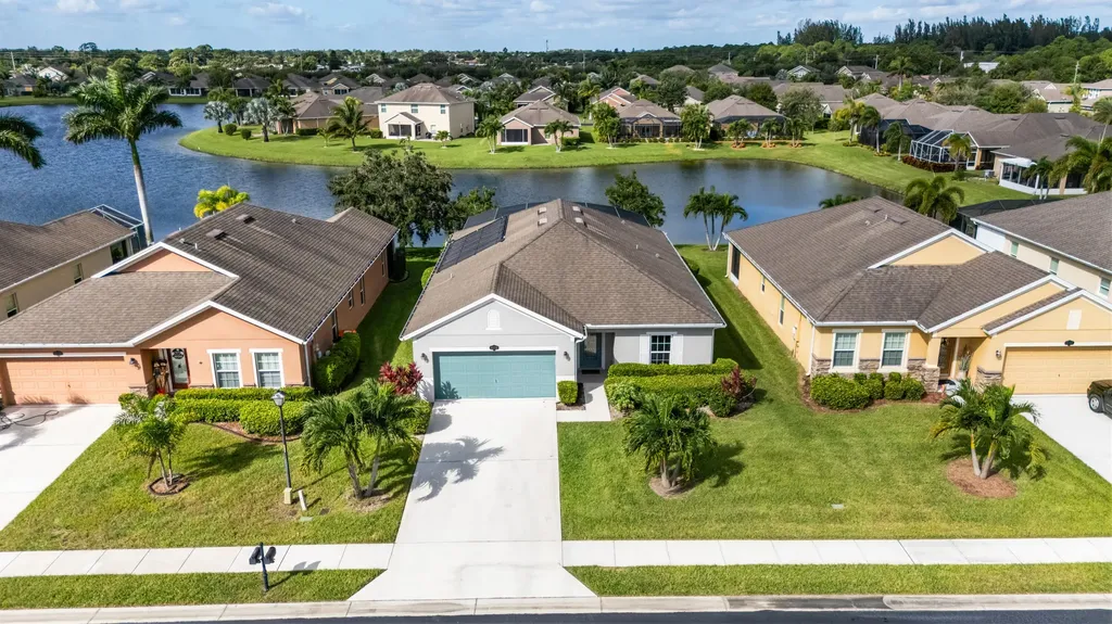 8156 Westfield Circle Vero Beach FL 32966