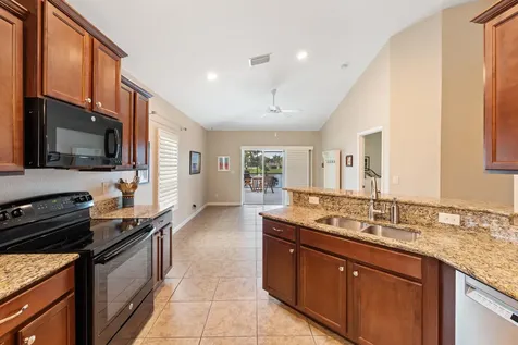 8156 Westfield Circle Vero Beach FL 32966