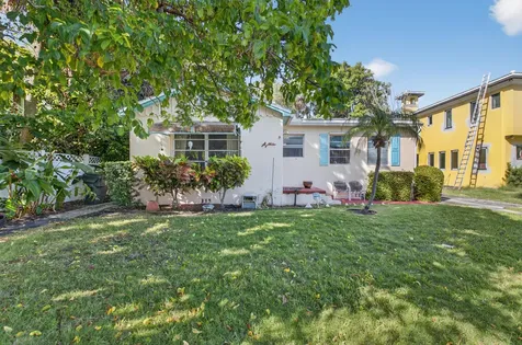 107 Se Olive Way Boca Raton FL 33432