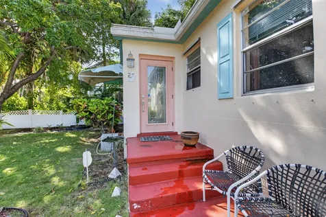 107 Se Olive Way Boca Raton FL 33432