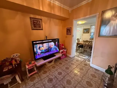 10430 Nw 28th Court Miami FL 33147