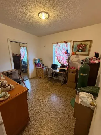 10430 Nw 28th Court Miami FL 33147