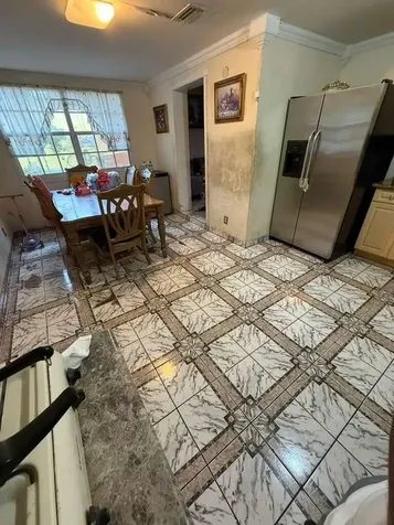 10430 Nw 28th Court Miami FL 33147