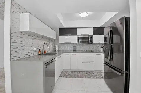 4310 Village Drive Delray Beach FL 33445