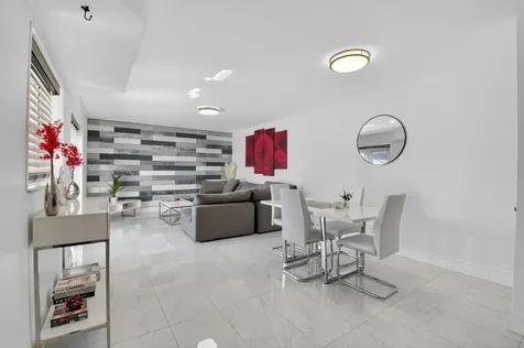 4310 Village Drive Delray Beach FL 33445