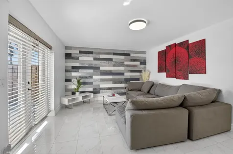 4310 Village Drive Delray Beach FL 33445