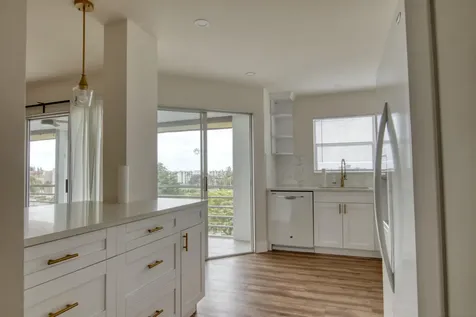 3590 Via Poinciana Lake Worth FL 33467