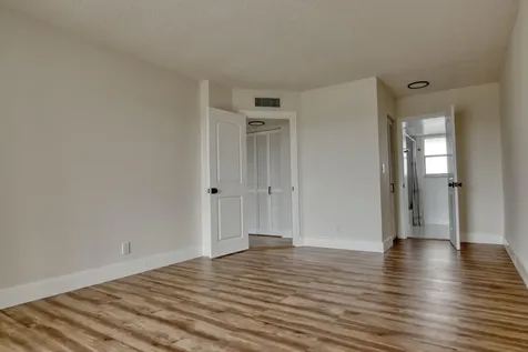 3590 Via Poinciana Lake Worth FL 33467