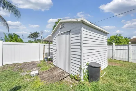 356 Sw Grimaldo Terrace Port Saint Lucie FL 34984