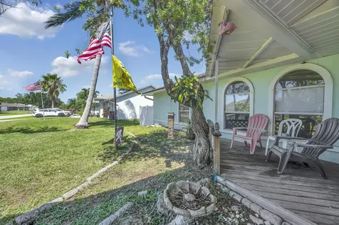 356 Sw Grimaldo Terrace Port Saint Lucie FL 34984