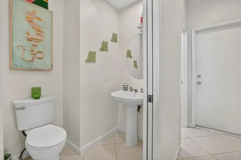 2565 Nw 52nd Street Boca Raton FL 33496