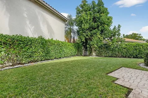 2565 Nw 52nd Street Boca Raton FL 33496