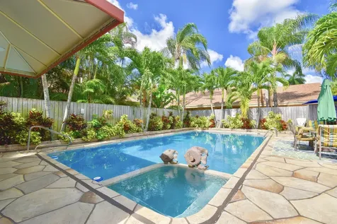 7504 Sierra Drive Boca Raton FL 33433