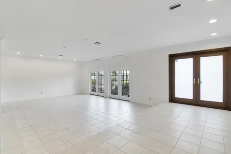 3040 Ne 40th Street Fort Lauderdale FL 33308