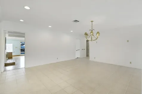 3040 Ne 40th Street Fort Lauderdale FL 33308