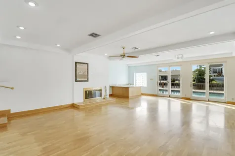 3040 Ne 40th Street Fort Lauderdale FL 33308