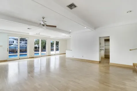 3040 Ne 40th Street Fort Lauderdale FL 33308