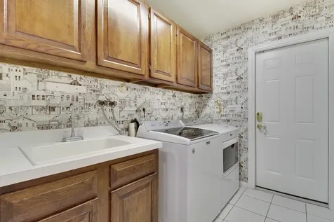 3040 Ne 40th Street Fort Lauderdale FL 33308