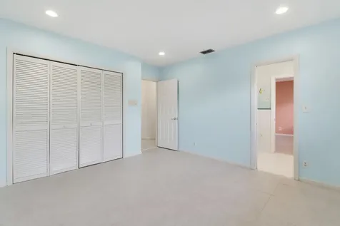 3040 Ne 40th Street Fort Lauderdale FL 33308