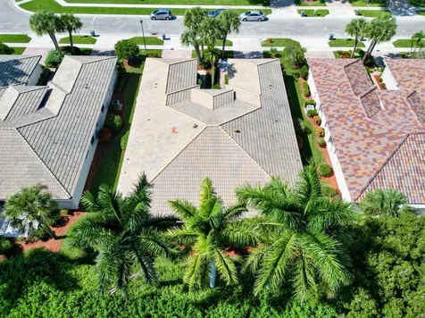 10788 Royal Caribbean Circle Boynton Beach FL 33437