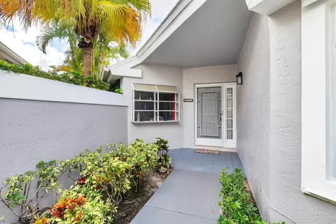 9158 Heathridge Drive West Palm Beach FL 33411