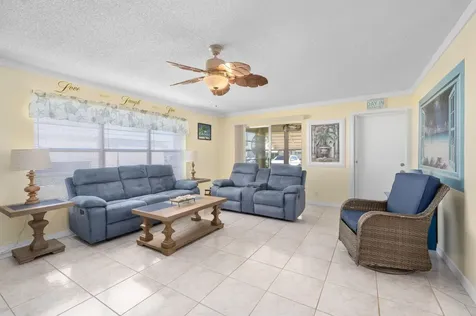 109 Lakes End Drive Fort Pierce FL 34982