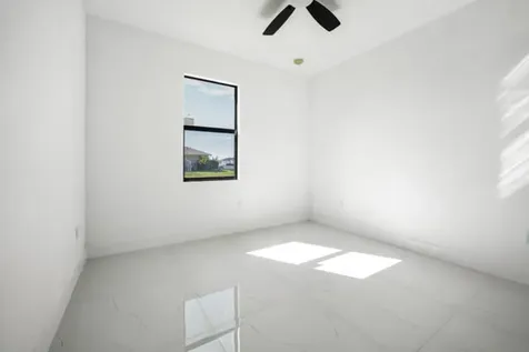 2458 Nw 9th Terrace Terrace Cape Coral FL 33993