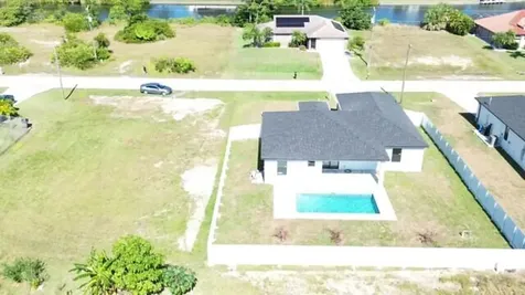 2458 Nw 9th Terrace Terrace Cape Coral FL 33993