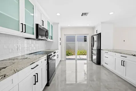 23162 L'ermitage Circle Boca Raton FL 33433