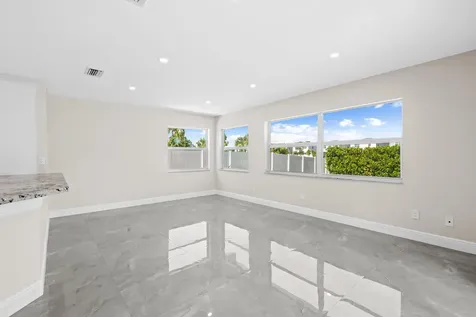 23162 L'ermitage Circle Boca Raton FL 33433