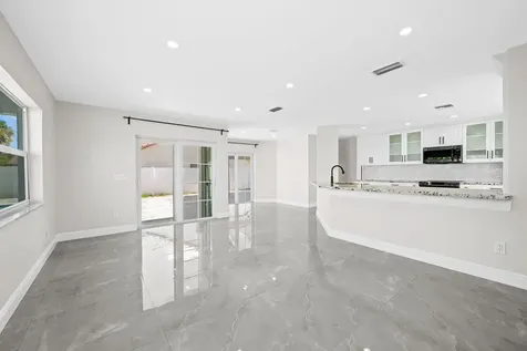 23162 L'ermitage Circle Boca Raton FL 33433