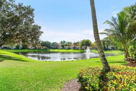 410 Rainbow Springs Terrace Royal Palm Beach FL 33411
