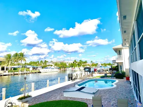 2735 NE 28 Court Lighthouse Point FL 33064
