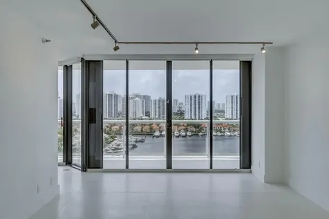 3640 Yacht Club Drive Aventura FL 33180