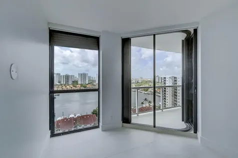 3640 Yacht Club Drive Aventura FL 33180