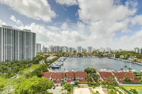 3640 Yacht Club Drive Aventura FL 33180
